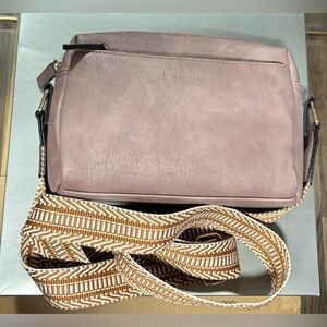 Bostaten Crossbody Bag